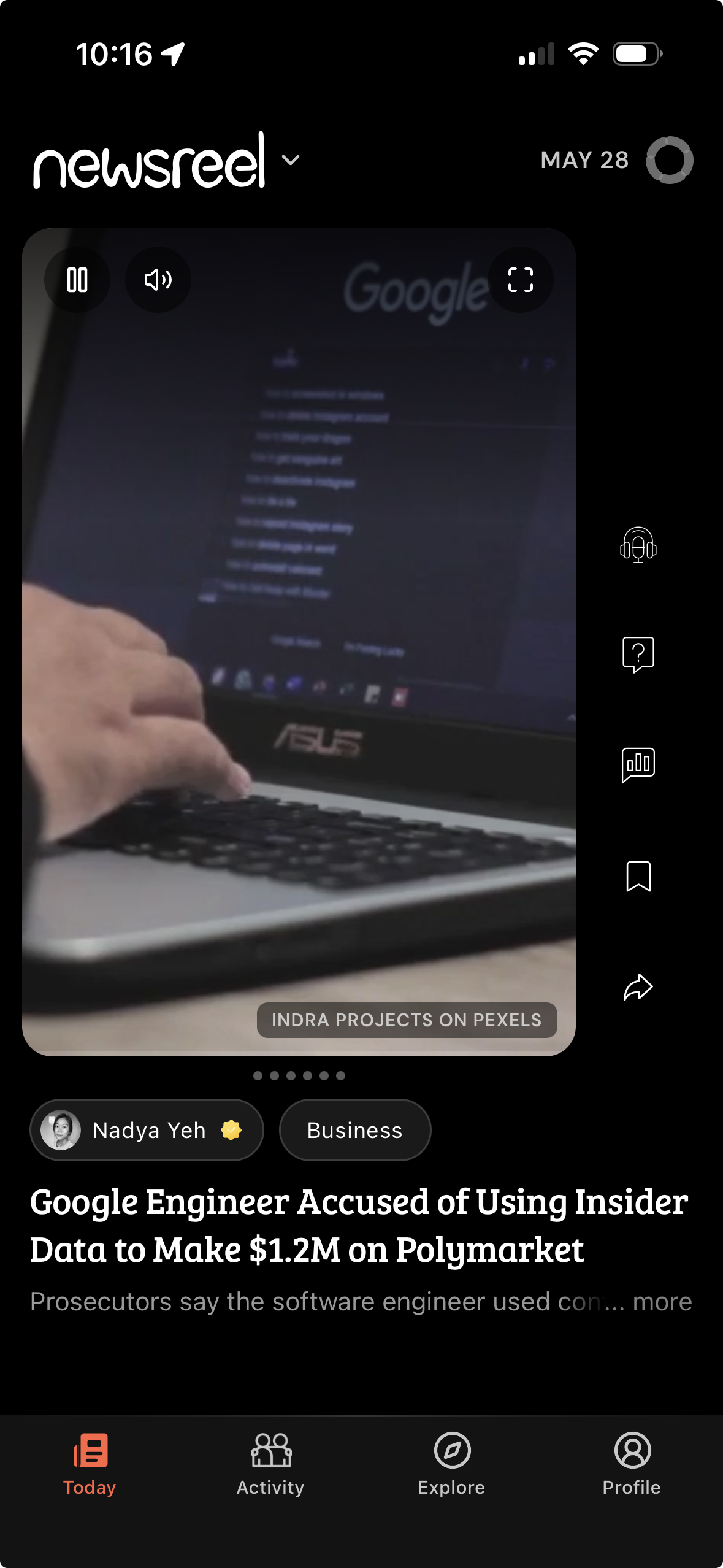 A Newsreel feed showing a single story by a followed journalist.